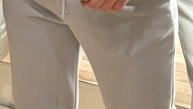 Bu renk eşofman çok mu feminen kaçıyor?
