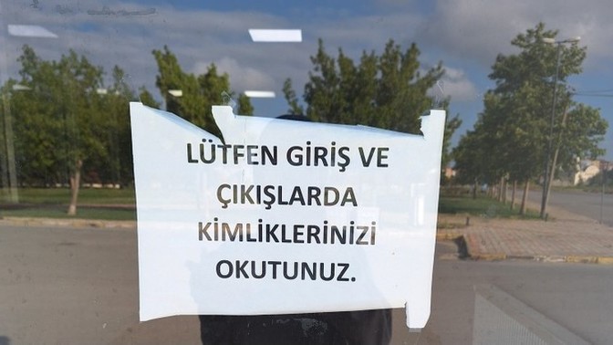 Üstünüzde kimlik taşıyor musunuz?