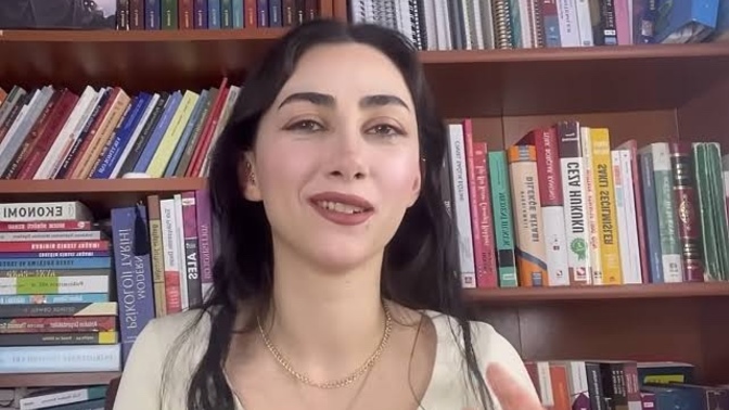Bir kadin sadece bir günlüğüne gerçek anlamda yalnız bir erkeğin yalnızlığı deneyimlese depresyona girer mi?