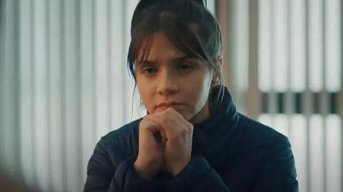 Çok parayla yalnız yaşamak mı yoksa orta halli olup sevdiğinle yaşamak mı?