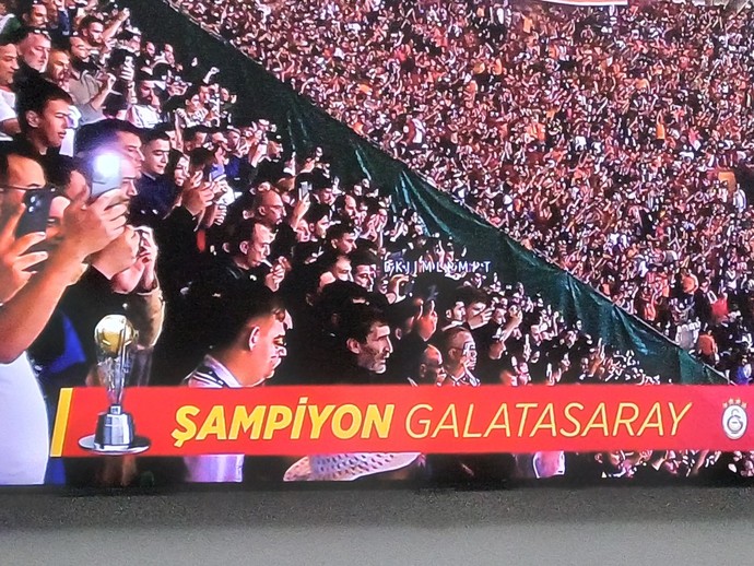 Galatasaray, 2023-2024 Süper Lig şampiyonu oldu. Bu sezon ligi nasıl buldunuz?