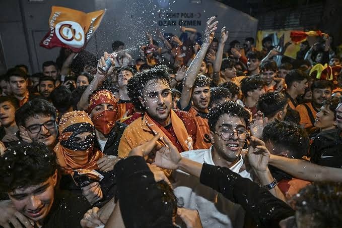 Şampiyonluk kutlamalarını nasıl buluyorsunuz?