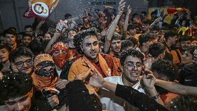 Şampiyonluk kutlamalarını nasıl buluyorsunuz?