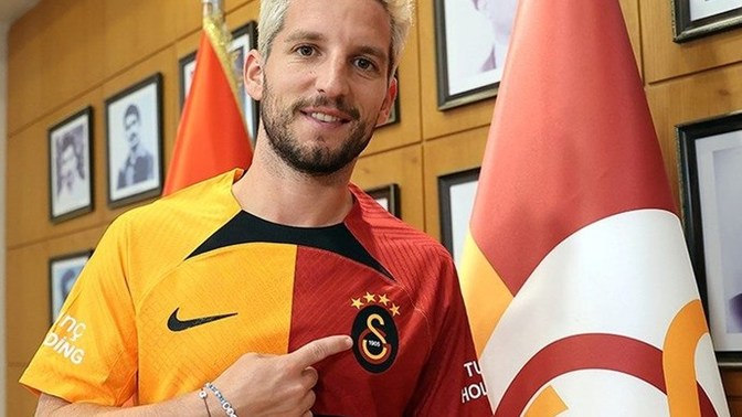 Forma giyen insanları çekici bulur musunuz?
