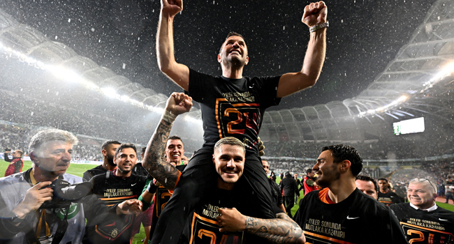 Galatasarayın şampiyonluğu hakkındaki düşünceleriniz neler?