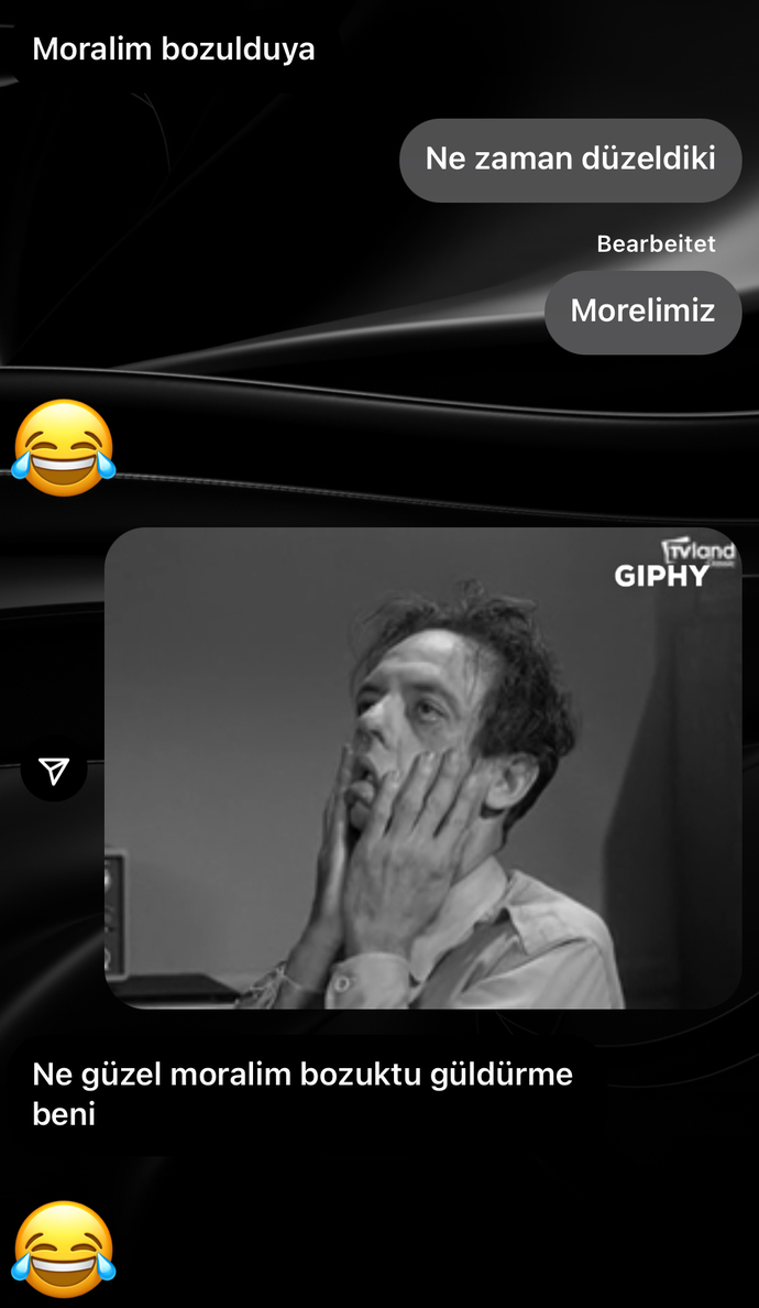Hayata dair tepkilerinizi aşırı ciddiyetle mi aşırı komediyle mi verirsiniz?