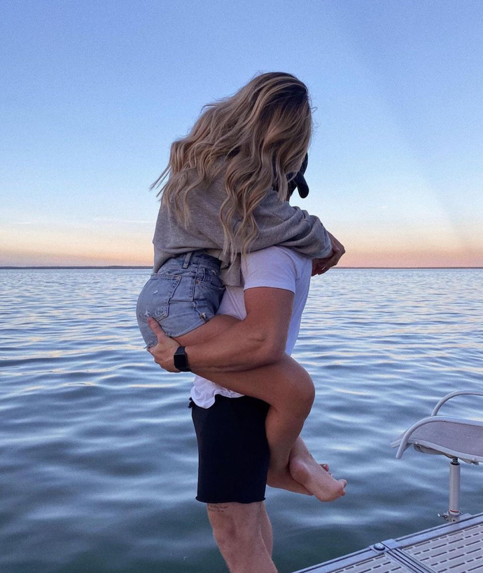 sonsuzluk denizinde seven biri mi,