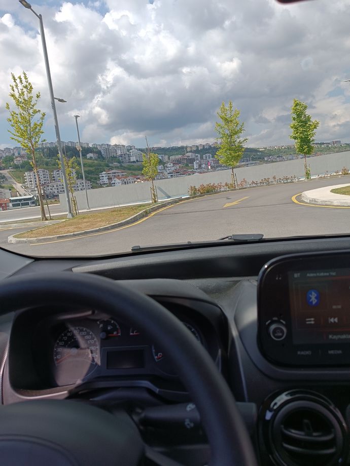 Sadece fotoğraf ile nerde olduğunu anlatabilir misin?