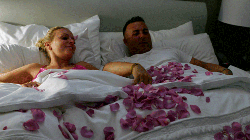 BedTalks: Seçtiği kayganlaştırıcı partnerin hakkında ipucu veriyor! Tercihi hangisi?
