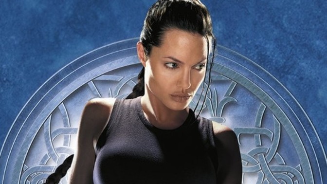 Biri bana tomb raiderdaki kadin savasciya (Angelina Jolie) gibisin kendini ona benzetiyor musun dedi?