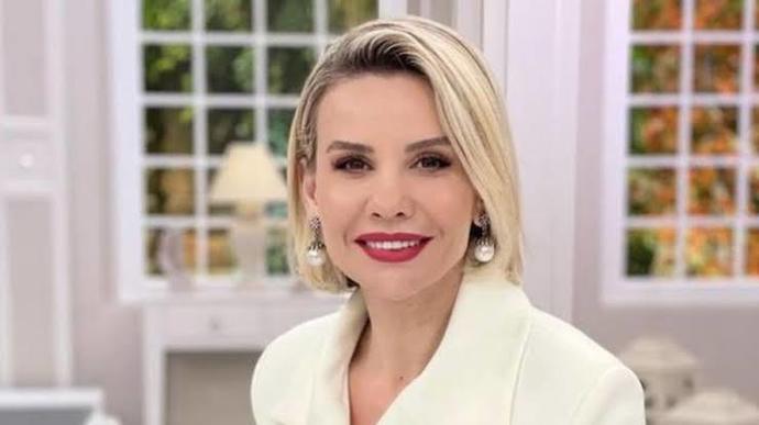 Dün bir mavi hesap soru açmıştı annem burdaymış diye o soruyu gören oldu mu?
