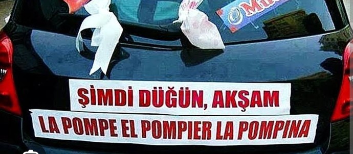 Düğün arabasının arkasına hangisi yazılmalı?