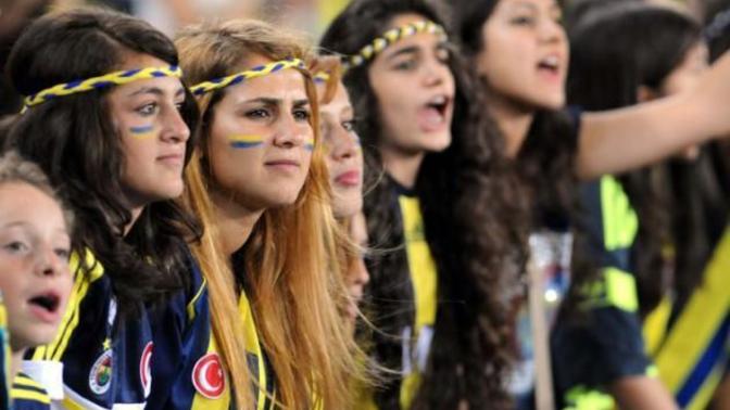 Sevgilinizin isteğiyle tutuğunuz futbol takımını değiştirir misiniz?