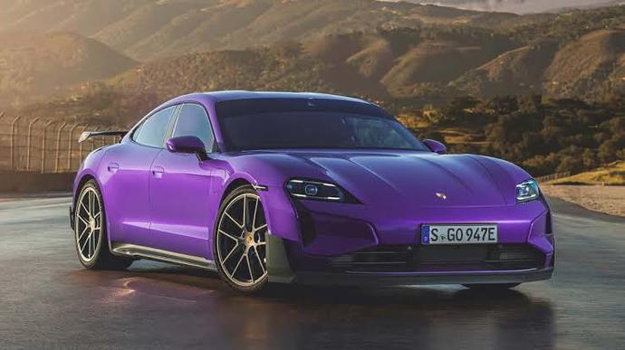 Porsche yeni Taycan Turbo GTyi tanıttı arabayı beğendiniz mi?