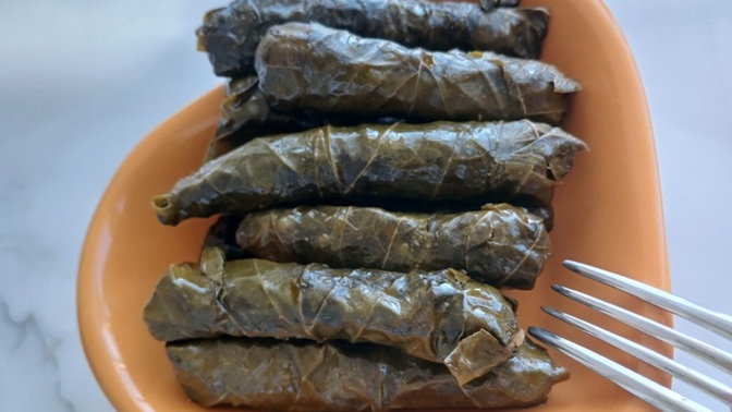 Sarma bir atıştırmalık mıdır yoksa yemek mi?