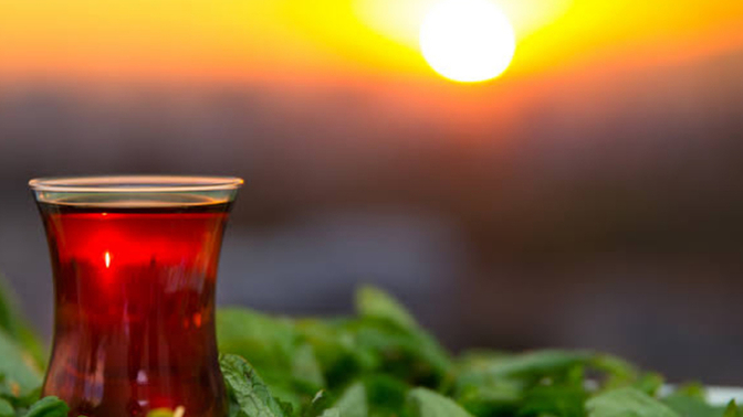 Çayınızı demli mi içersiniz açık mı?