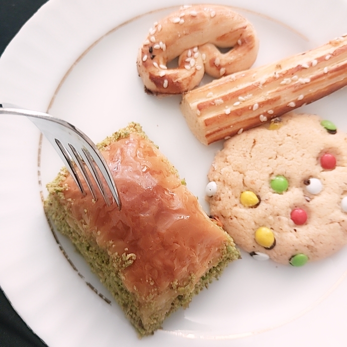 Gaziantep dışın da baklava yiyince neden şerbetli kek yemiş hissine kapılıyorum?