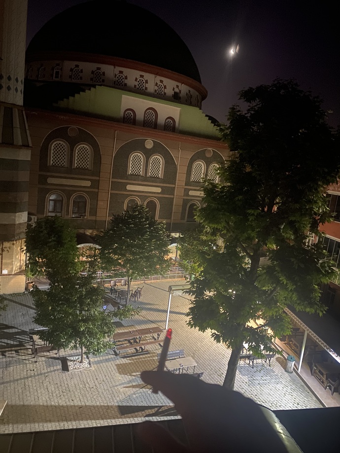 Namaz kılan var mı bu sitede?