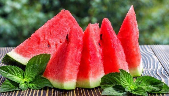Karpuz keserken bıçakla ortasından alır mısınız 🍉?