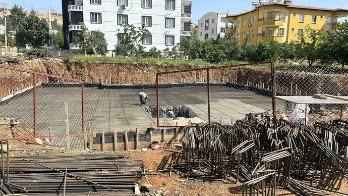 Millet çorap değiştirir gibi sevgili değiştirirken, sen ne yapıyorsun?