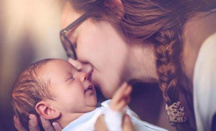 Bebeğin ismini koymak annenin mi babanın mı hakkıdır?