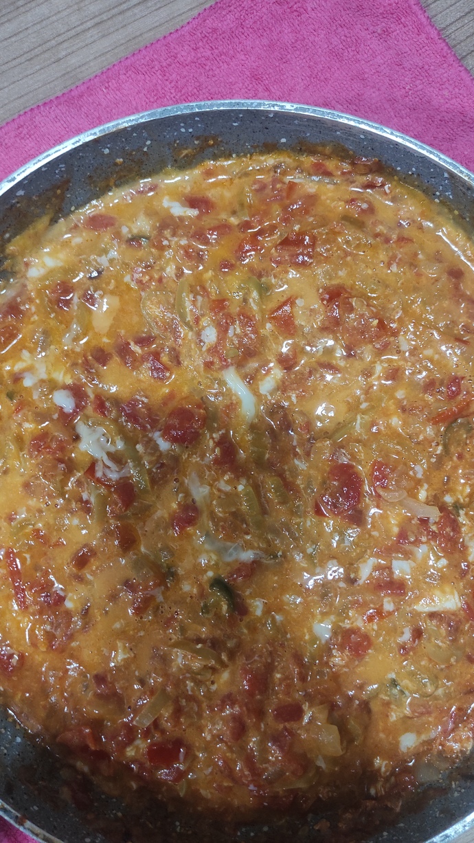 Sabah sabah menemen yaptım. Nasıl görünüyor?