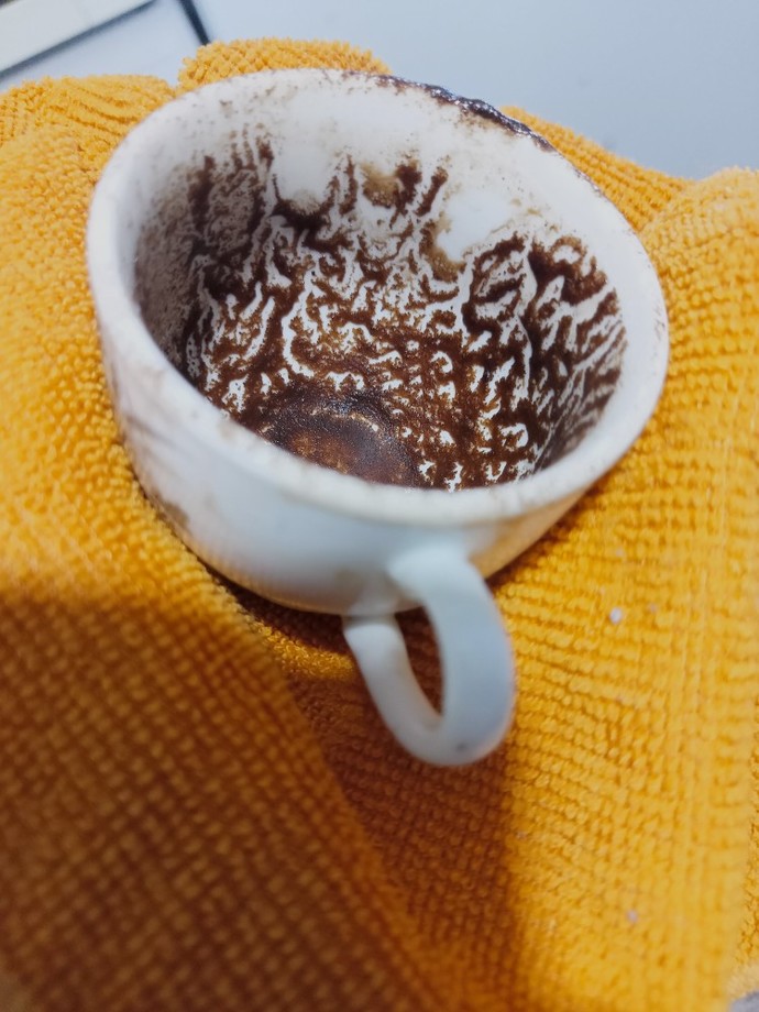 Fal bakmayı bilen var mı?