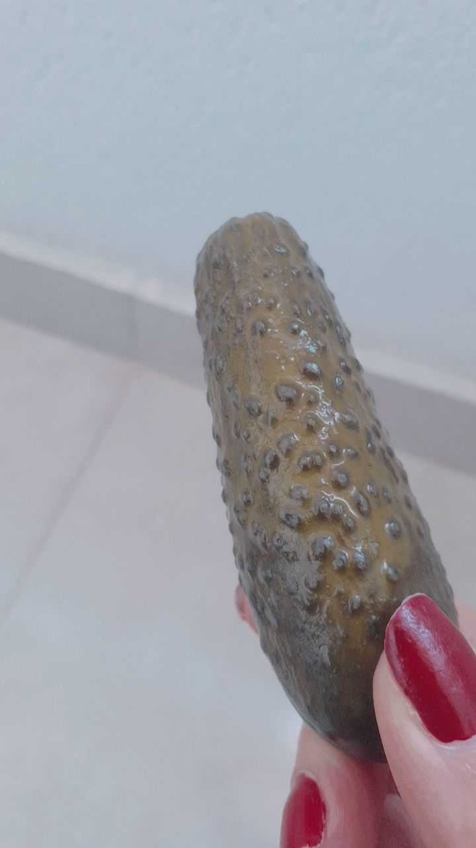 Çok küçük değil mi sizce de?