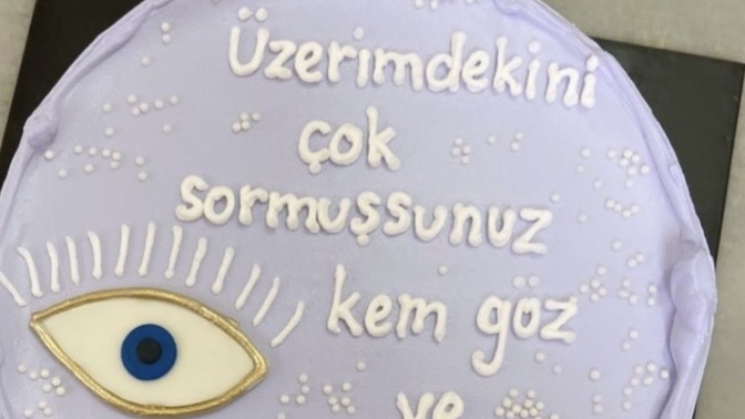 Üzerinizde şu an ne var?