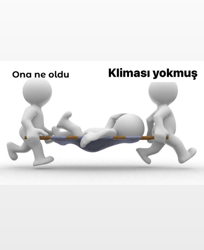 Ortadaki kim 😂?