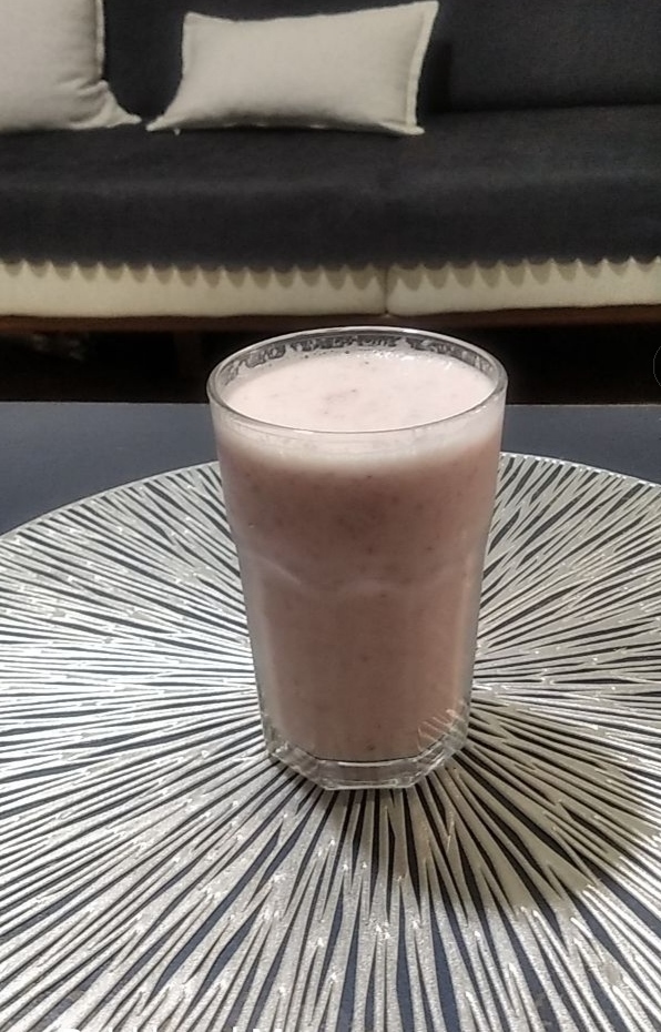 Yağdı yağmur çaktı şimşek birlikte içermiyiz birer milkshake?