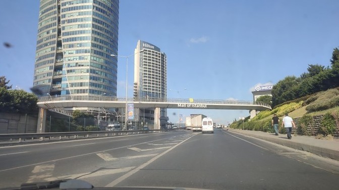 Sabah uyandıktan sonra yaptığınız ilk üç şey nedir?