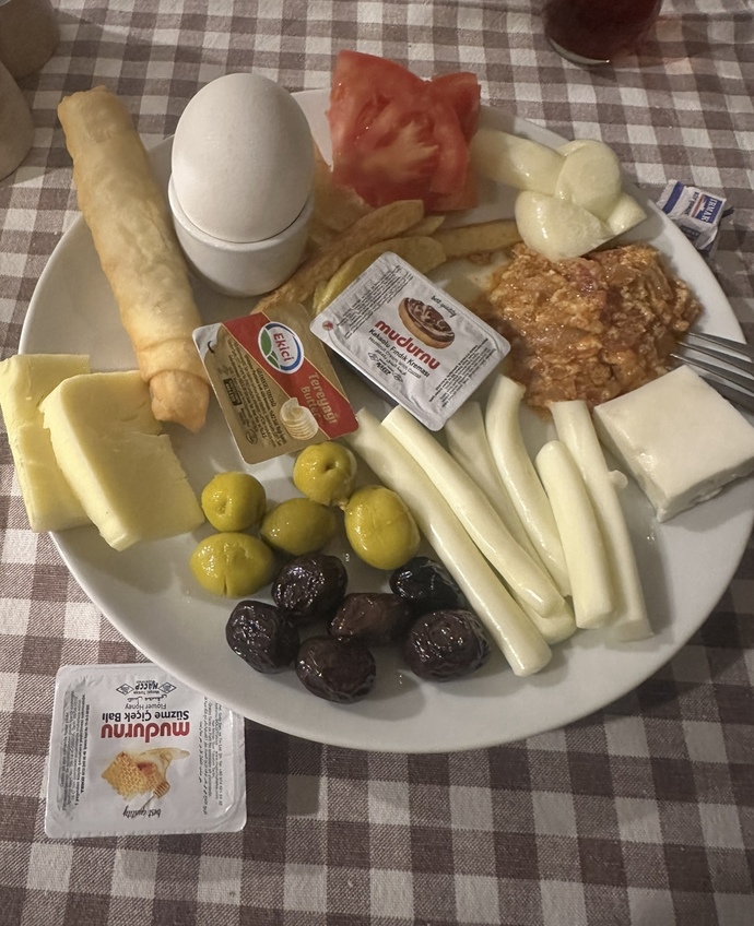 Günaydın, Kahvaltı sever misiniz?