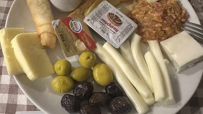 Günaydın, Kahvaltı sever misiniz?