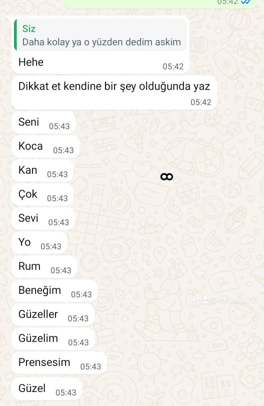 Neden her aşkın sonu böyle hüzünle biter ki?