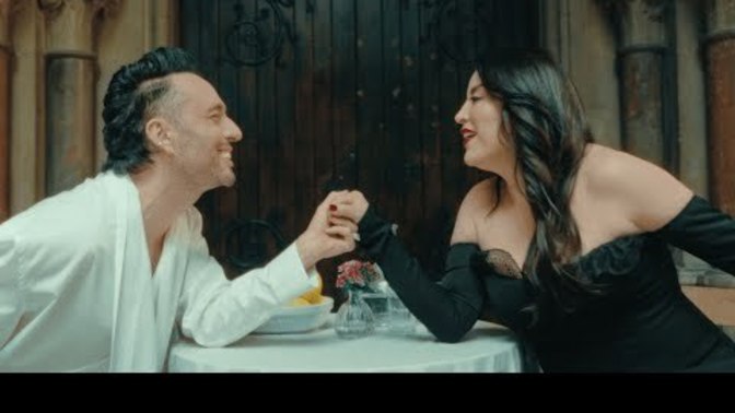 Silgi verilse , hayatınızda silmek istediğiniz bir anınız veya kişiler olur muydu?