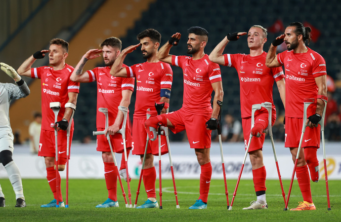 Ampute Milli Futbol Takımımız üst üste 3üncü kez Avrupa Şampiyonu oldu! Çok gurur duyduk. Hep beraber tebrik edelim mi?