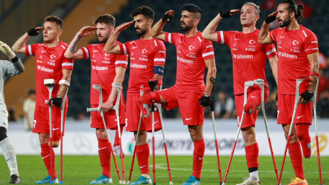 Ampute Milli Futbol Takımımız üst üste 3'üncü kez Avrupa Şampiyonu oldu! Çok gurur duyduk. Hep beraber tebrik edelim mi?