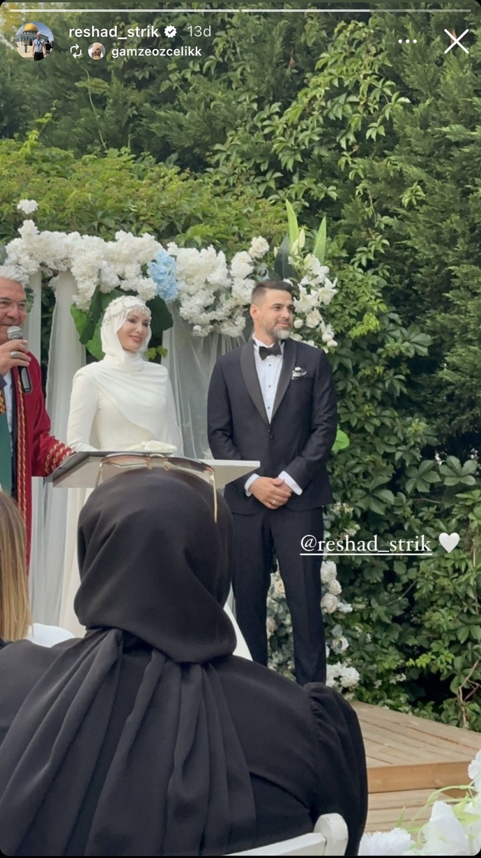 Reshad Strik Gamze Özçelik ile evlenmiş. Ne düşünüyorsunuz?