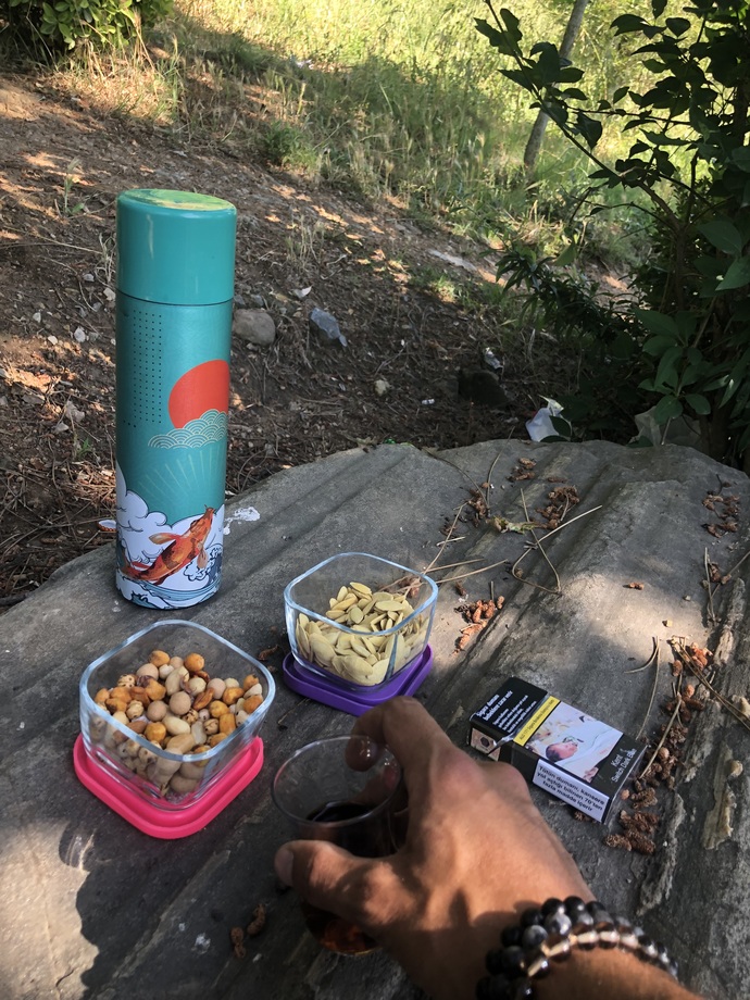 Kime çay ısmarliyim?