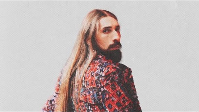Emre Fel sever misiniz?