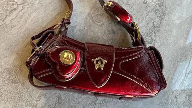 Cherry red çanta güzel mi?