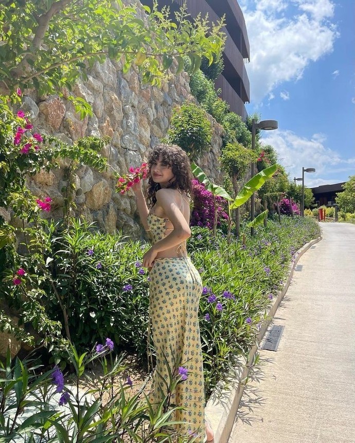 Kız kıza date çıkıyoruz sizce hangi kombin?