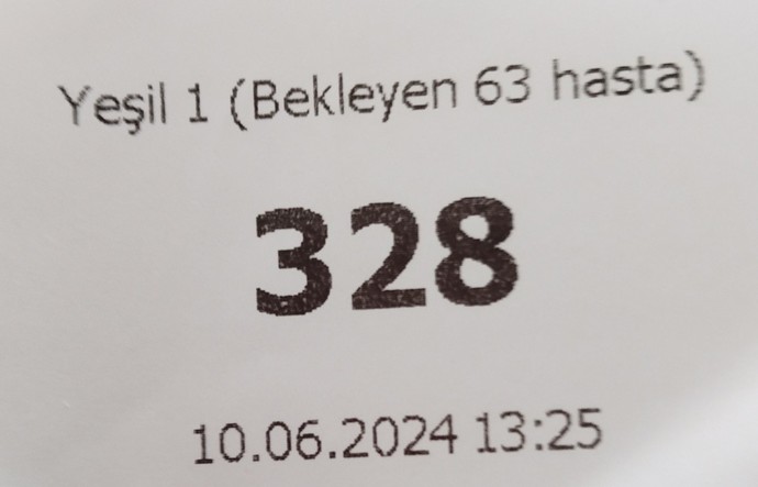 Hastahane sıralarına katlanabilen var mı?