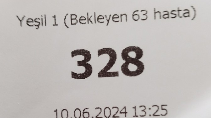Hastahane sıralarına katlanabilen var mı?