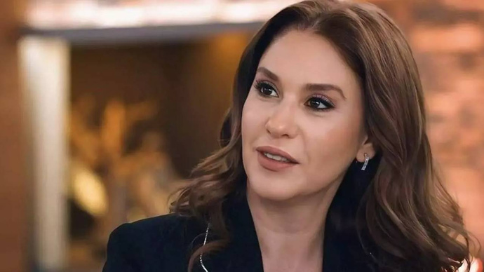 Kızılcık Şerbeti Kıvılcım, Evrim Alasya