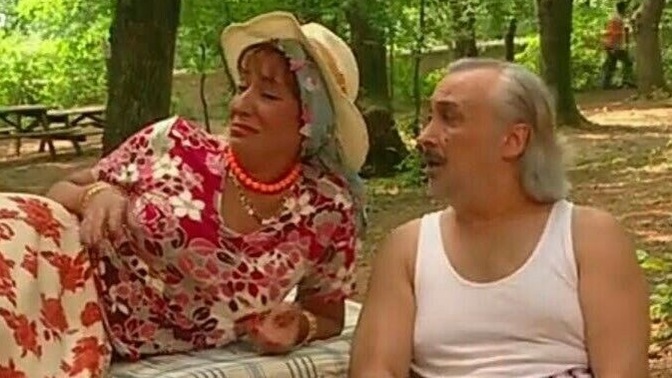 Sizin başınız bağlı mı?