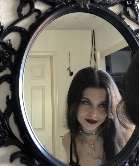 Sohbetini çok sevdiniz ama fotoğraf atınca beğenmediniz. Konuşmayı keser, soğuk yapar mıydınız 🥲?