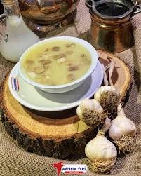 Bol kuru fasulye veya bol sarımsaklı kelle paça yemiş eşinizle o gece yatağa girermiydiniz?