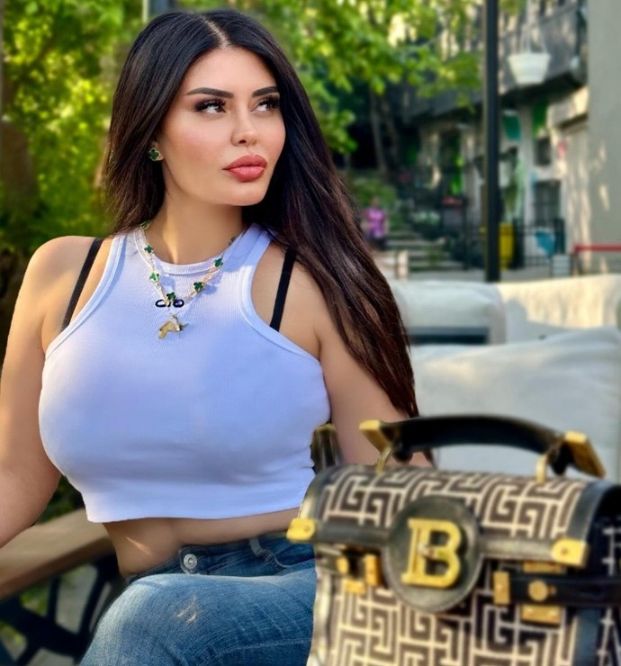 Sizce estetikli kadınlar çekicimi?